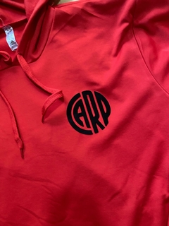 BUZO RIVER PLATE CON CAPUCHA ROJO NUEVO 2025 - FAQ INDUMENTARIA