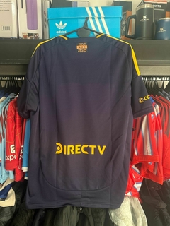 CAMISETA BOCA JUNIORS NUEVA ALTERNATIVA ESTRELLAS 2025 26 en internet