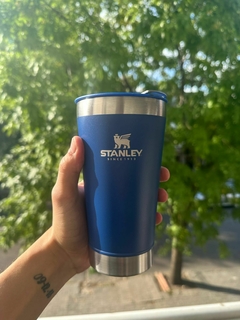 VASO STANLEY CON DESTAPADOR TERMICO AZUL - comprar online