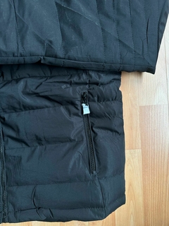 CAMPERA JORDAN POLAR INFLABLE COLOR NEGRO - FAQ INDUMENTARIA