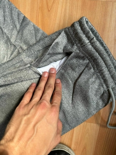 Imagen de CONJUNTO CAMPERA Y PANTALON NIKE TECH IMPORTADO COLOR GRIS
