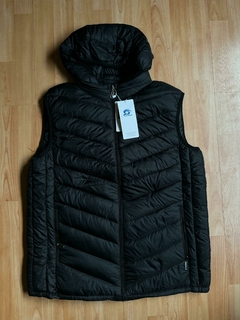 CHALECO BASICO LISO COLOR NEGRO - comprar online