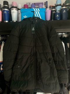 CAMPERA 3/4 INFLABLE POLAR LISA COLOR VERDE OSCURO CAPUCHA DESMONTABLE - comprar online