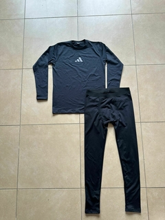 CONJUNTO TERMICO REMERA Y CALZA ADIDAS