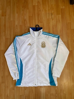 CAMPERA ROMPEVIENTO AFA SELECCION ARGENTINA BLANCA - comprar online