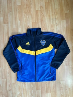 CAMPERA ROMPEVIENTO BOCA JUNIORS ANTHEM 2025