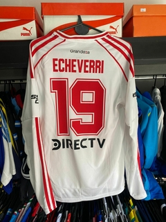 CAMISETA RIVER PLATE ECHEVERRI TITULAR MANGA LARGA NUEVA 2025
