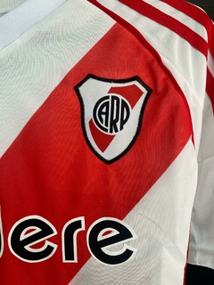 CAMISETA RIVER PLATE ACUÑA TITULAR MANGA CORTA 2025 en internet