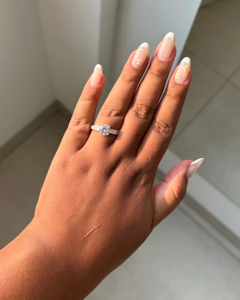 Anel Solitário cravejado