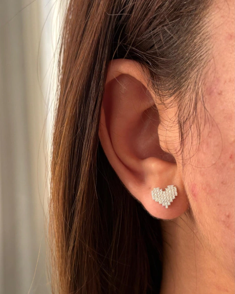 Brinco coração pixel - comprar online