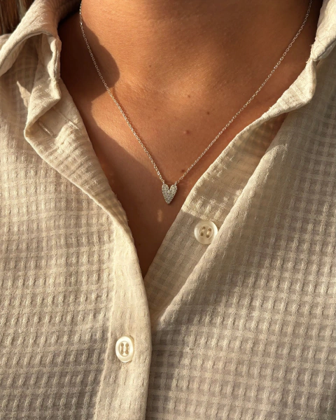 Colar coração cravejado