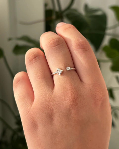 Anel Regulável losango + ponto de luz - comprar online