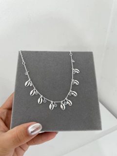 Choker Conchas na internet