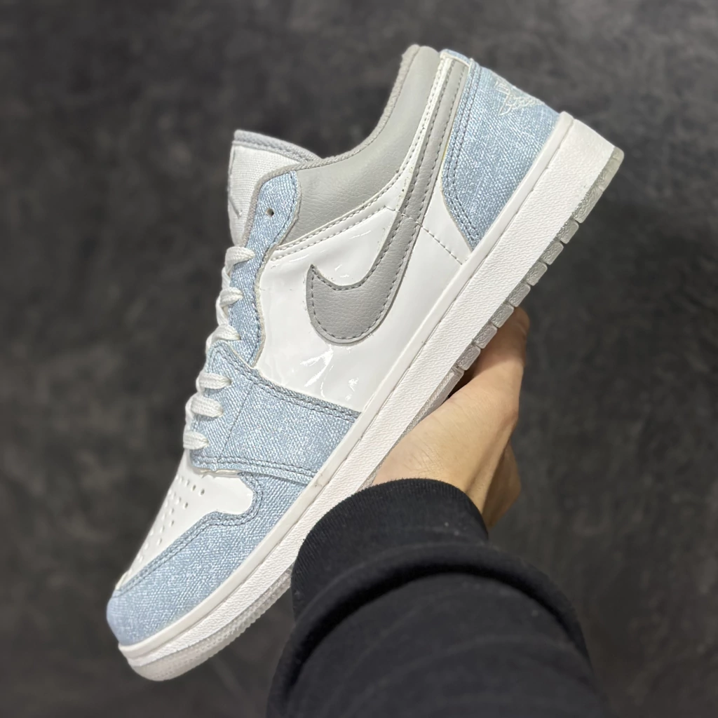 Air Jordan Low
