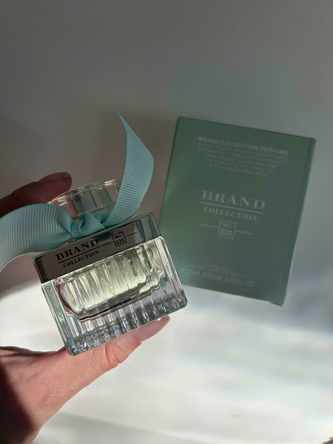 Perfume Feminino Brand Collection 320 - Inspiração Chloé Naturelle Eau de Parfum - 25ml - comprar online