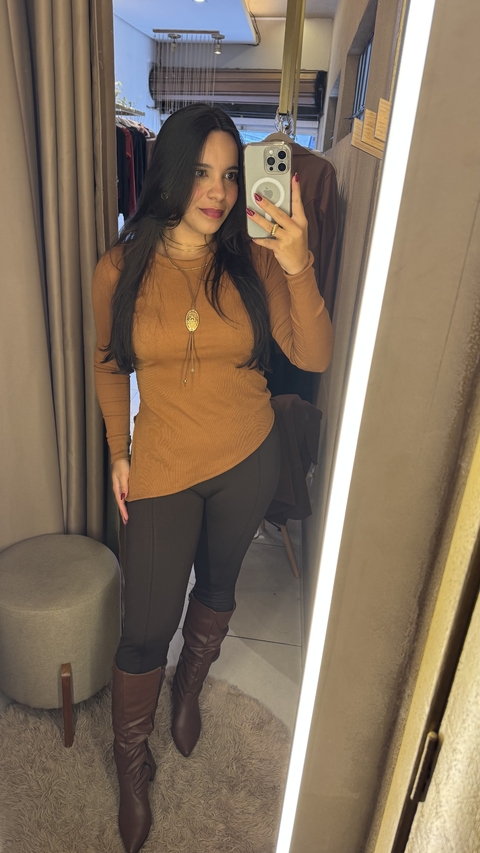 BLUSA ASSIMÉTRICA CANELADA - comprar online