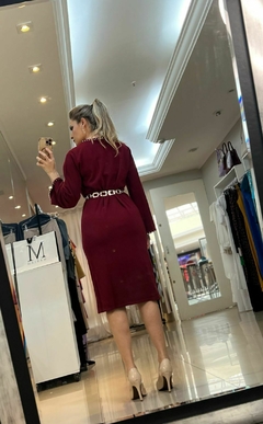 Vestido de Manga Longa no Tricô com Detalhes em Pérolas na Gola e no Punho - loja online