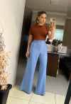Calça Pantalona – Elegância e Conforto em Uma Peça Versátil