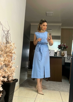 Conjunto Elegância Maran: Saia com Fenda e Blusa Cropped Regata - comprar online