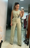 Macacão Pantalona em Crepe com Faixa