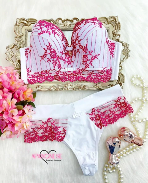 Conjunto Luíza Plus Size - Branco com Pink
