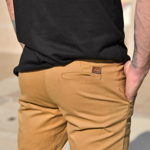 Pantalon chino estructura color Camel New - comprar online