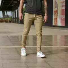 Joggers chinos Regular fit color khaky - comprar online