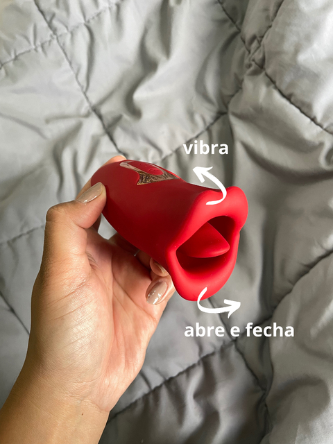 Estimulador em formato de boca com língua vibratória - comprar online