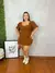 Macaquinho Manga Bordada Plus Size - comprar online