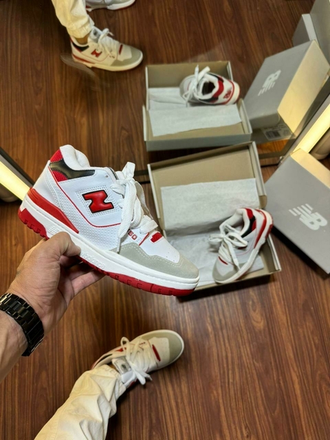 Tênis Esportivo 550 Branco/Vermelho Premium