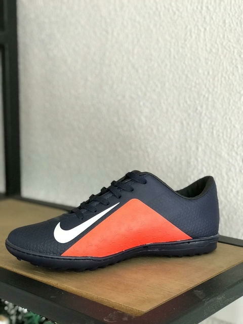 Chuteira Society Preto/Laranja