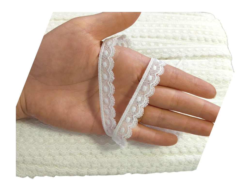 Renda Guipir W8874 Larg. 1,4cm - 9,0Mts