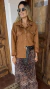 Camisa Suede Caramelo na internet