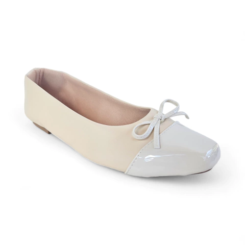 Sapatilha Manteiga com Ponta em Verniz