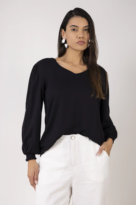 Blusa Feminina Manga Longa Gola V Preta