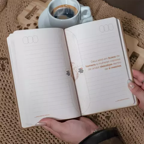 Café com Deus Pai edição 2025 (capa dura) + Caderno exclusivo - comprar online