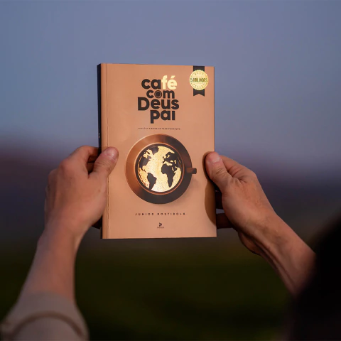 Café com Deus Pai Vol.5 (capa dura) + Café Com Deus Pai Teens + Copo Café com Deus Pai + Copo Teens + Bolsa Teens - comprar online