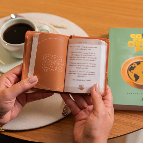 Café com Deus Pai Vol. 7 (Capa Dura) + Livros de Oração (Verde e Marrom) + Caderno de Anotações na internet