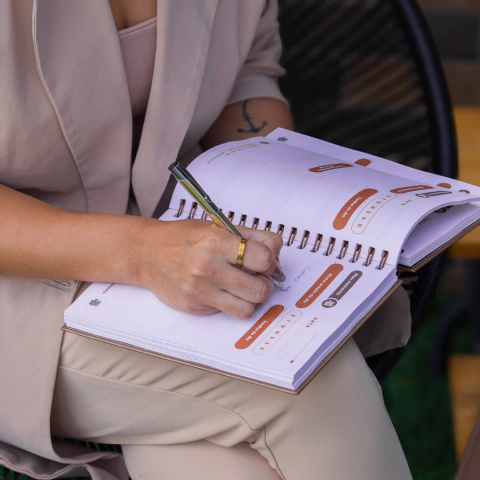 Planner Café com Deus Pai | 2025 na internet