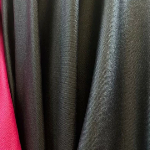 Bengalina Engomada Negra