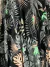 Seda Fria estampa Palmera base Negro - comprar online