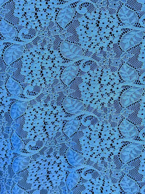 Encaje Elastizado 016 - "Racimo" Azul Lavanda