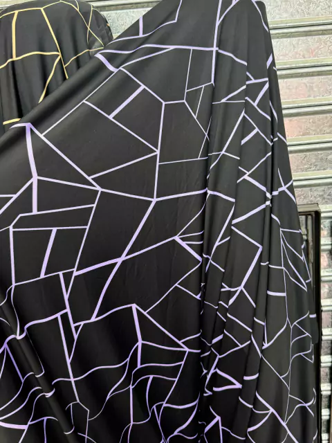 Lycra Estampado LINEAL - con Lila