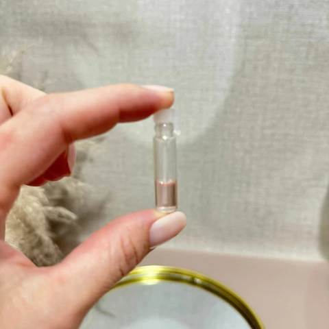 Brinde Amostra de Perfume (fragrância aleatória)