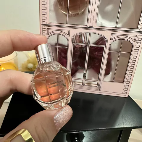 Miniatura sem caixa - Flowerbomb Viktor & Rolf 7ml