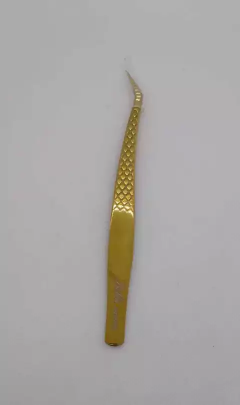 Pinça Fina Dourada Slim Curvada Bella Moça N-06