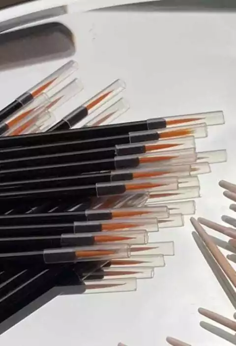 Pincel Aplicador de Henna e Delineado - 25 und