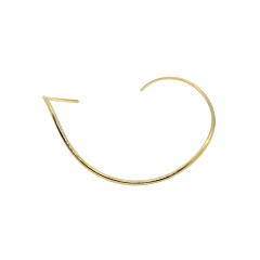 Colar aro ondulado dourado com design moderno e minimalista