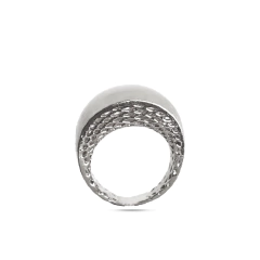 Anel fino com design semi arredondado em ródio branco com acabamento acetinado