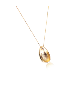 Colar médio com corrente veneziana e pingente oval oco em banho de ouro amarelo 18K